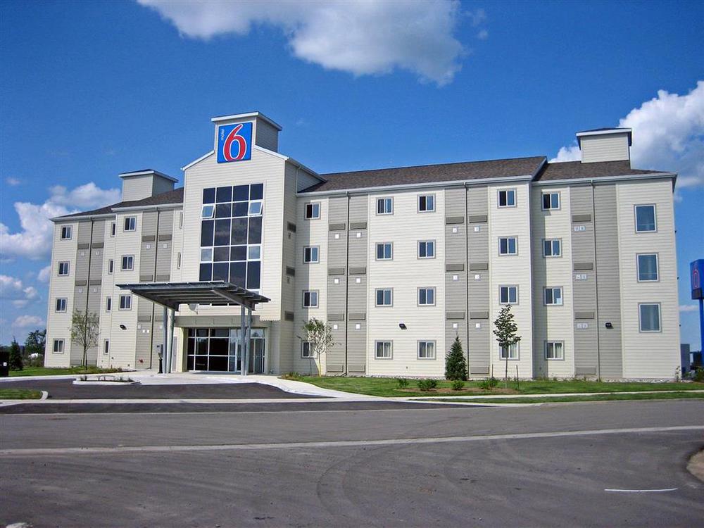 Motel 6-Kingston, On Exterior photo